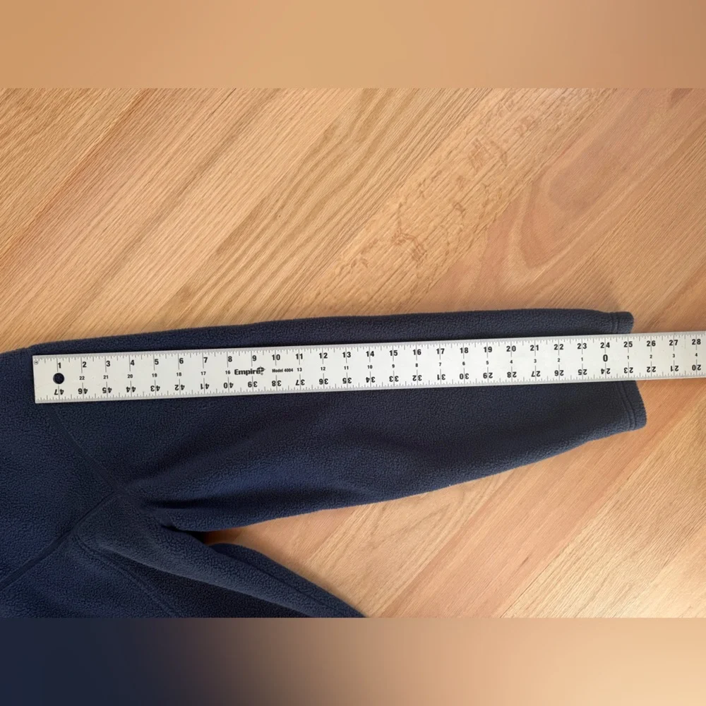 L.L. Bean Men's Large Navy Fleece Jacket - Picture 4 of 12